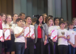 Фестивалем добровольческих отрядов "ДоброФЕСТ" отметили День волонтера в Морозовске