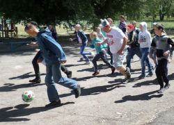 Яркий и солнечный праздник подготовили для детей в Доме культуры хутора Грузинов