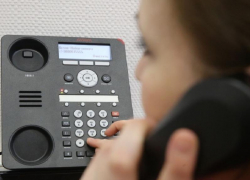 Спросить о выплатах и пособиях семьям с детьми дончане смогут сегодня, по телефону "горячей линии" 