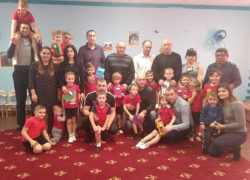 Веселый праздник ко Дню защитника отечества подарили папам и дедушкам ребята из детского сада №2 хутора Морозова