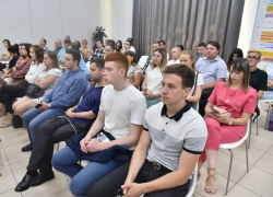 Морозовчане Святослав Нестеренко и Александр Ярометов приняли участие в образовательном форуме «PR и социальные сети в новых реалиях»