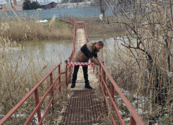 Из-за подъема реки перекрывают мосты в Морозовске