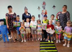 Акцию «Безопасное лето» провели в филиале детского сада №2 «Солнышко» в хуторе Морозов