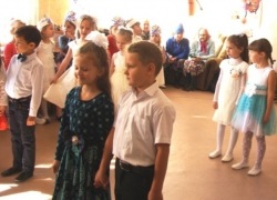 Письмо в редакцию: Осенние песни спели в детском саду "Сказка" для пожилых гостей 