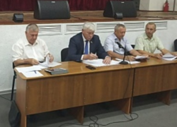 Развитие сельских территорий в Морозовске обсуждали без селян, оказавшихся в бедственном положении
