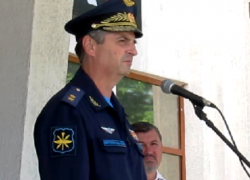  Командующий ВВС лично поздравил офицеров Морозовска с Днем полка