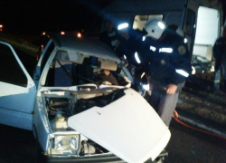 Водитель "Оки" пострадал в столкновении с "Газелью" на трассе Морозовск - Цимлянск