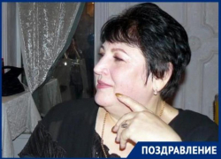 Любимую маму, жену и бабушку Наталью Любимову поздравляют с юбилеем 