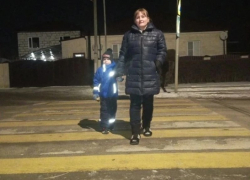 Морозовский район «засветился» ради детской безопасности