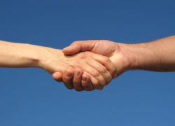 Давайте уважать друг друга! - морозовчанка пожаловалась, что на улице некуда деться от бескультурья