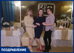 Анну Ганцыорову с Днем рождения поздравили ее любящие сестры