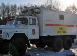 Пункт обогрева развернули спасатели у поворота на хутор Вознесенский