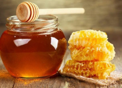 Вкуснейшими медовыми рецептами поделились читатели "Блокнота"