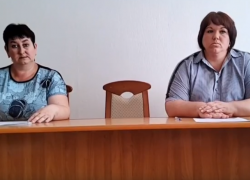 О ремонте скважины в хуторе Разлатном, изношенности водопроводных сетей и задолженностях сельских жителей Морозовского района говорили в прямом эфире