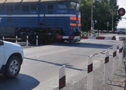 Переезд возле стоматологии в Морозовске закроют на неделю