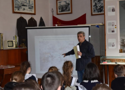 Проблему возрождения нацизма в наше время обсудили со школьниками в Морозовске