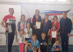 Весело и азартно прошел спортивный праздник среди семей в Морозовске