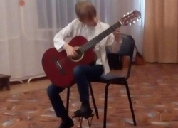 Воспитанники Морозовской школы искусств выступили для детского сада "Колобок"