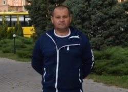 Глава администрации Морозовского района и строительная компания УНР 171 поддержали идею о создании двух футбольных команд