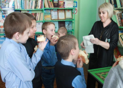 Встреча "Руки, пропахшие хлебом" прошла в библиотеке хутора Вербочки