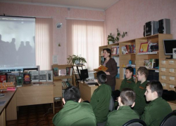 Кадеты приняли участие во всероссийской акции «200 минут чтения: Сталинграду посвящается»