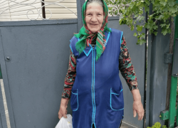 "Продуктовую помощь" в рамках всероссийской акции "Мы вместе" организовали для пенсионеров в Морозовском районе