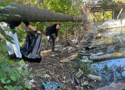 10 мешков отходов смогли собрать участники акции "Вода России" возле водокачки в Морозовске
