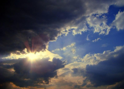 Переменную облачность и сильный ветер обещают морозовчанам в пятницу