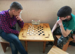 Спортсмены команды ДЮСШ оказались лучшими на соревнованиях по шашкам в Морозовске