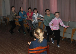 «Приключение сороконожки на сказочной дорожке» прошли в Вишневке