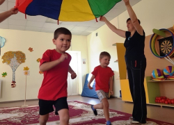 Письмо в редакцию: Под девизом "Дружно, смело, с оптимизмом – за здоровый образ жизни!" развлекались спортсмены детсада "Сказка" 