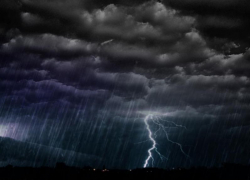 Экстренное предупреждение: в ближайшие дни на Дону ожидаются ливни с грозой и сильным ветром