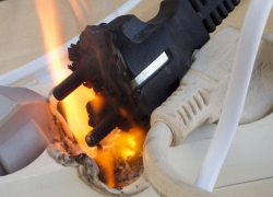 Вся ответственность за состояние электропроводки лежит на собственнике, - начальник пожарно-спасательного гарнизона Морозовска