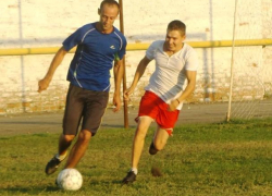 СКА всухую разгромили МАПТ на футбольном матче в Морозовске