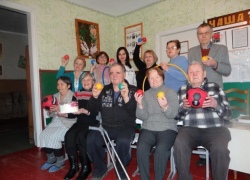 Весело и азартно прошел культурно-спортивный праздник для маломобильный группы населения Морозовского района