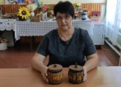 Мастер-класс «Бочонок мёда» провели к празднованию Медового Спаса в Вишневском сельском клубе