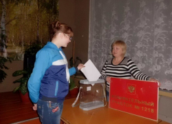 На территории Морозовского района существует пять клубов «Молодого избирателя»