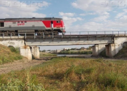 Морозовчанке ответили из РЖД: открытие переезда из одной части города в другую допускается 