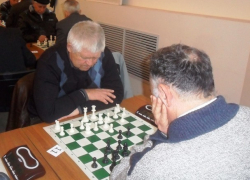 Пятое место среди 90 участников занял морозовчанин в Гран-при по быстрым шахматам 