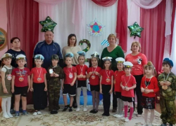 Ловкость и смелость показали ребята на празднике в честь Дня защитника отечества в филиале детского сада "Родничок"