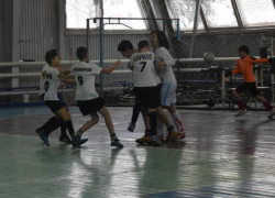 Две "Каменки" из Морозовска сошлись в финале второго турнира в свой День рождения