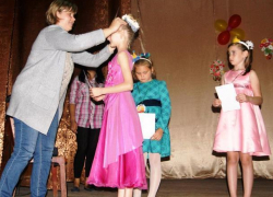 "Мини и Мисс Вознесеночку" выбрали в сельском доме культуры