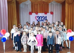 Год Семьи торжественно открыли в Парамоновской школе