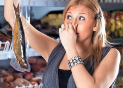 Около 1500 килограммов рыбы и морепродуктов забраковали на Дону