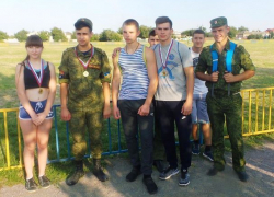 Кадеты оказались лучшими на соревнованиях атлетов Морозовска