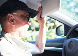 Сотрудники Госавтоинспекции Ростовской области предупредили водителей о мерах предосторожности за рулем в жаркую погоду