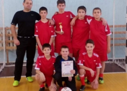 Серебряное начало марта: "Каменка" из Морозовска дважды заняла второе место в больших футбольных турнирах