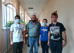 Команда ДЮСШ стала лучшей на городских соревнованиях по шахматам в Морозовске