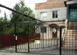Морозовчане и приезжие по привычке продолжают искать "переехавший" паспортный стол по старому адресу