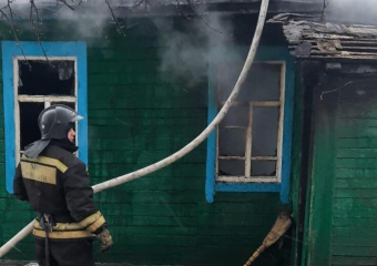 При пожаре на улице Чкалова в Морозовске погибла женщина